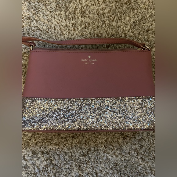 kate spade Handbags - Beautiful Kate Spade purse